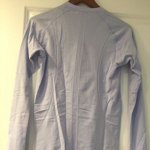 LuLulemon Lavender long sleeve shirt, size 8